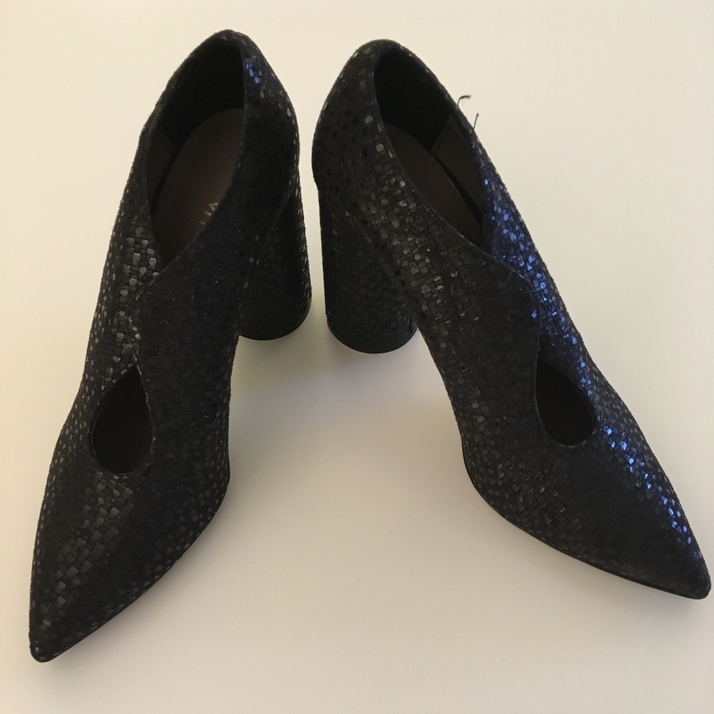 Black heel